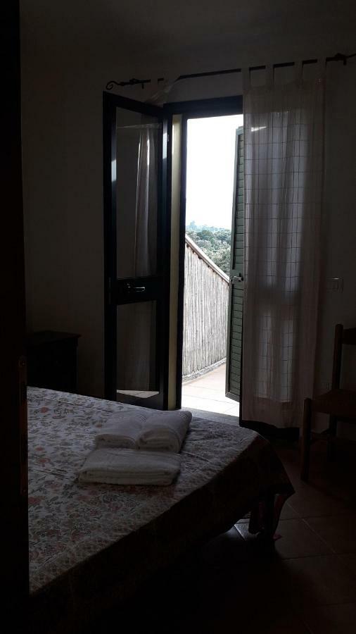 Agriturismo La Tuva Villa Padru ภายนอก รูปภาพ
